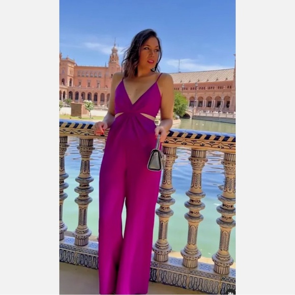 💜 CUT OUT LONG JUMPSUIT - Picture 4 of 11